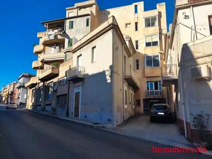 Casa con 6 locali in vendita in Ronco Palermo, Centro, Ispica