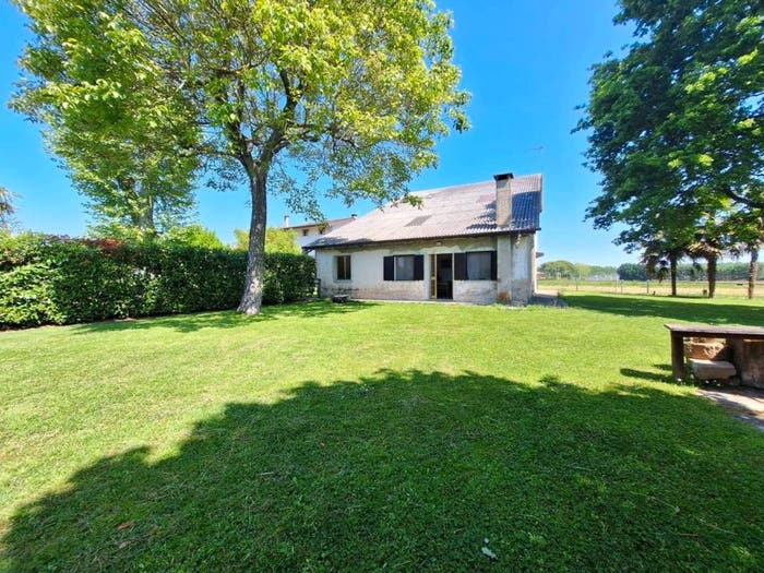 Casa monolocale in vendita in Via Lignano Nord, Latisana