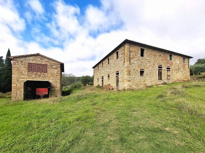 Casa con 6 locali in vendita in Civitella in Val di Chiana