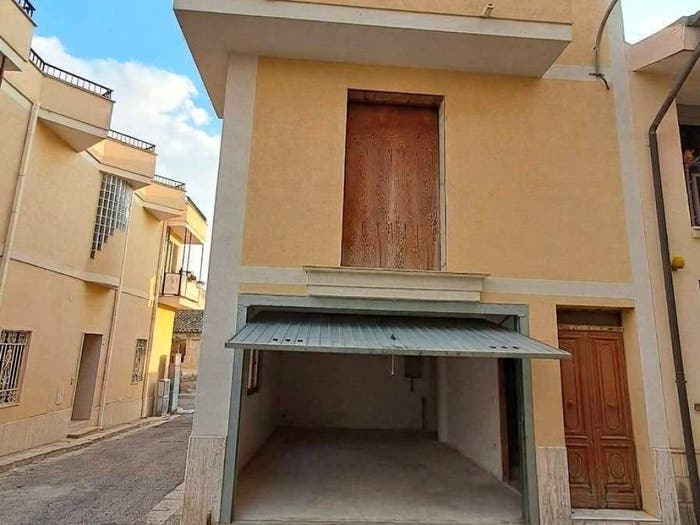 Casa trilocale in vendita in Via Vico Remolo, Centro, Santa Croce Camerina