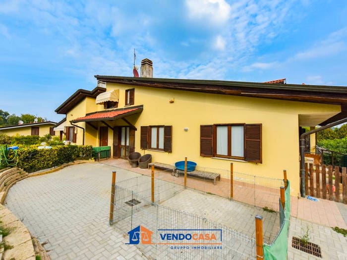 Casa con 5 locali in vendita in Strada Moncanino, San Mauro Torinese