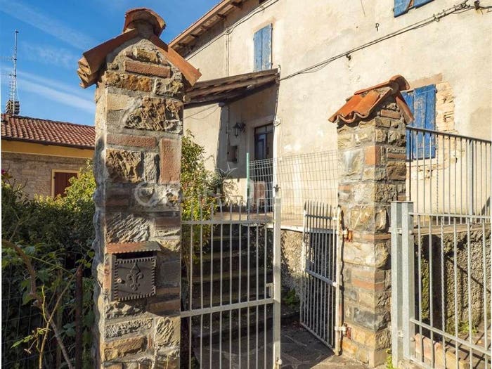 Casa con 6 locali in vendita in Costrignano, Palagano
