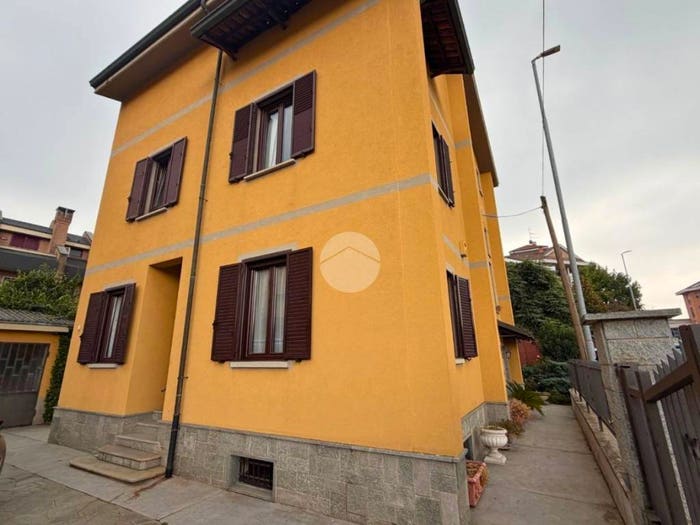 Casa con 6 locali in vendita in Via bruno buozzi, Vittoria, Moncalieri