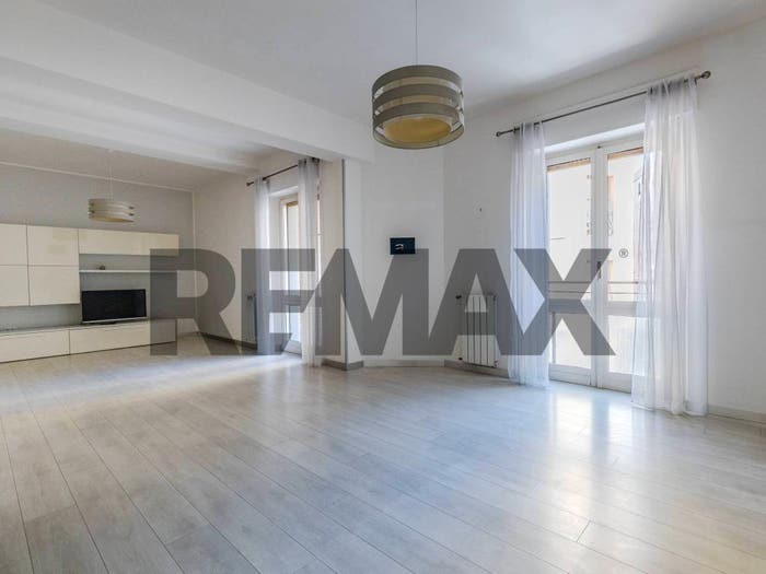 Appartamento trilocale in vendita in Via Lanusei, Sonnino, Cagliari