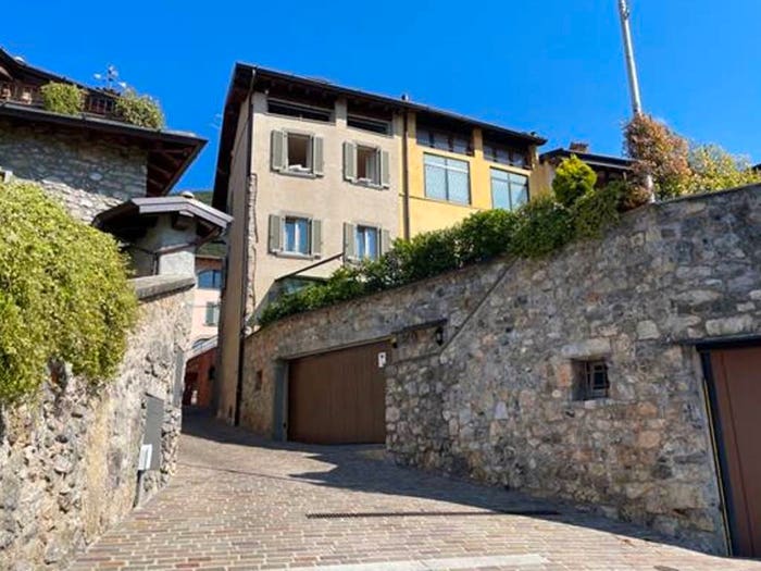 Casa quadrilocale in vendita in Via San Rocco, Centro, Gandino