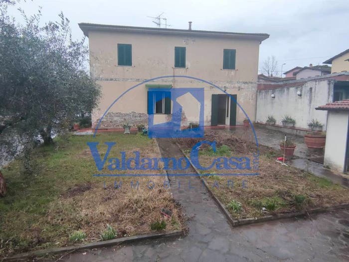 Appartamento quadrilocale in vendita in Pian Di Scò, Castelfranco Piandisco