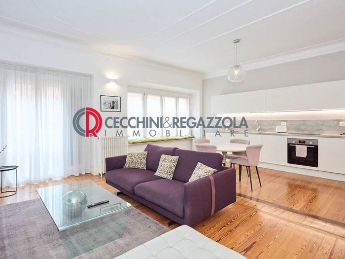 Appartamento trilocale in vendita in via Malpighi, Porta Venezia, Milano