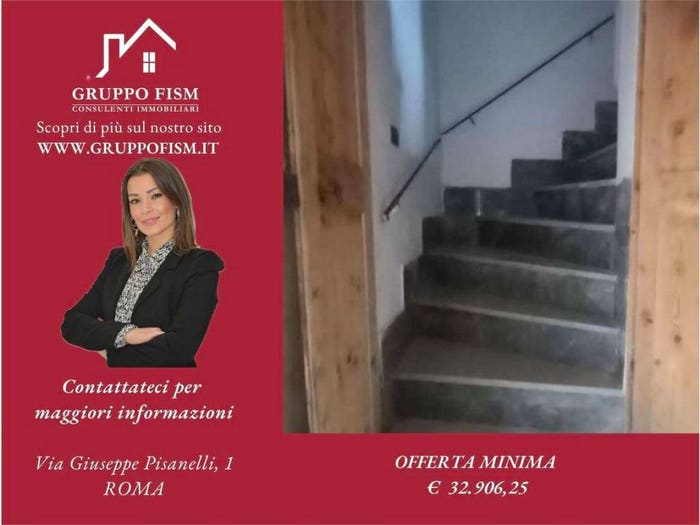 Appartamento con 6 locali in vendita in Piazza Immacolata, Ischia di Castro