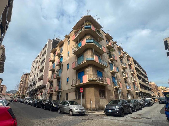 Appartamento trilocale in vendita in Via Colapesce, Garibaldi, Messina