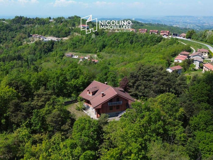 Casa con 6 locali in vendita in Via Provinciale, Cerreto Langhe, Cerretto Langhe