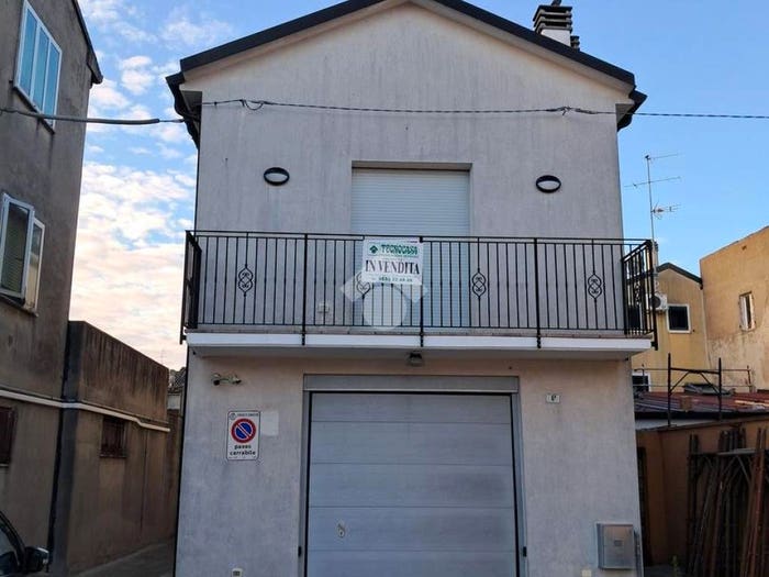 Appartamento con 5 locali in vendita in Corso Garibaldi, Comacchio Città, Comacchio