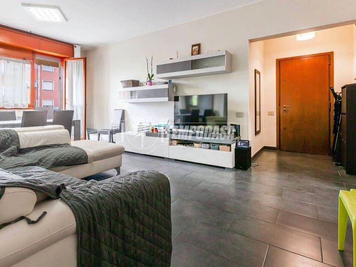 Appartamento trilocale in vendita in Via Federico de Roberto, Vialba, Milano