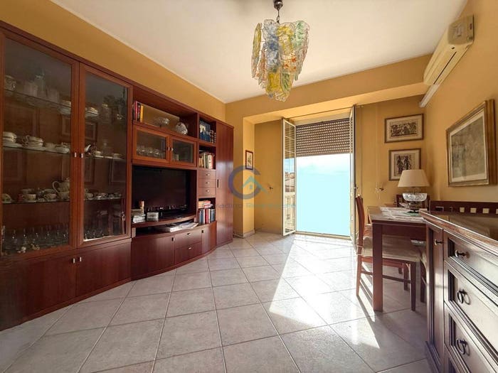 Appartamento trilocale in vendita in Via Eraclea, Catanzaro Lido, Catanzaro