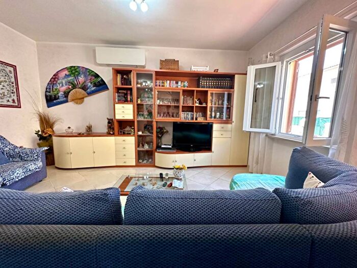 Casa con 6 locali in vendita in Via delle Salicornie, Baratta, Olbia