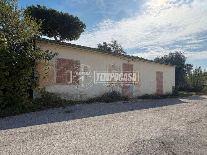 Casa quadrilocale in vendita in Via Aurelia Sud, Bicchio Varignano, Viareggio