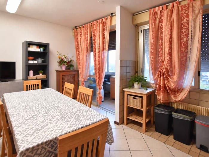 Appartamento quadrilocale in vendita in Largo Giacomo Leopardi, Centro, Fidenza