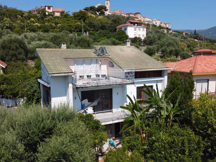 Casa con 6 locali in vendita in Via Besusta, Centro, Diano Castello