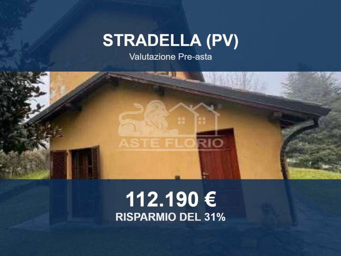 Casa quadrilocale in vendita in Via Rocca C, Centro, Stradella