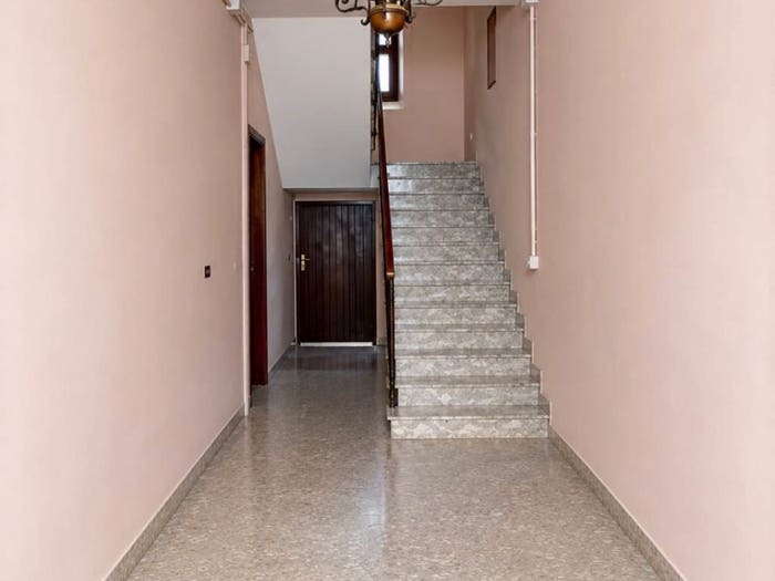 Appartamento trilocale in vendita in Via Canzio Zoldi, Centro, Novi di Modena