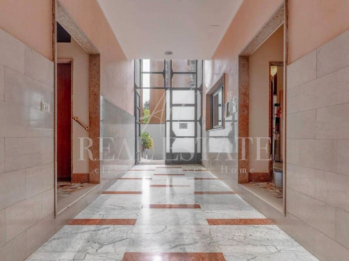 Appartamento trilocale in vendita in Via dei Biancospini, Giambellino, Milano