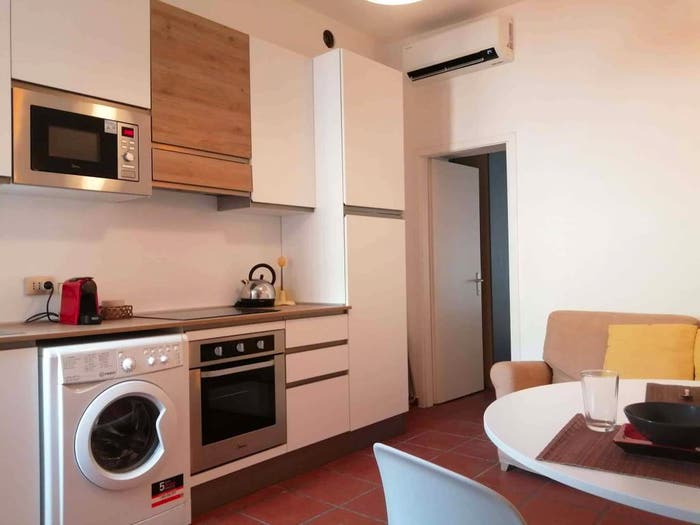 Appartamento bilocale in affitto in Via Savona, Solari, Milano
