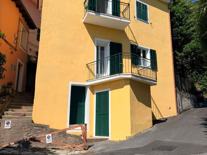 Casa trilocale in vendita in Borgata Porcella, Moglio, Alassio
