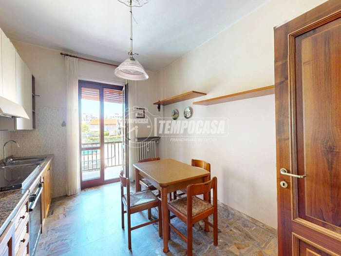Appartamento quadrilocale in vendita in Corso Langhe Moretta Corso Cortemilia, Alba
