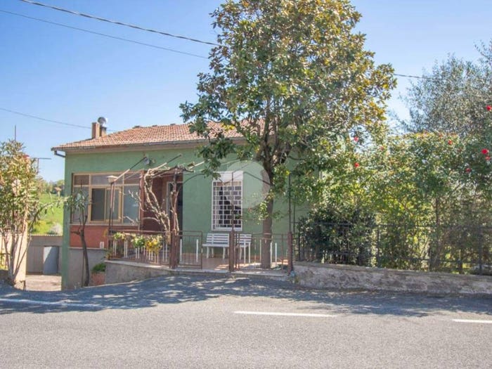 Casa con 6 locali in vendita in Vocabolo degli Angeli, Madonna Degli Angeli, Magliano Sabina