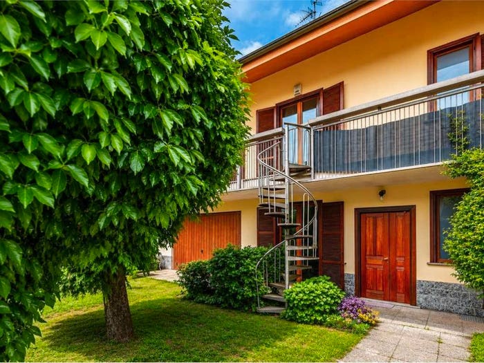Casa con 5 locali in vendita in Villasanta