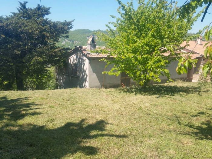 Casa quadrilocale in vendita in Frazione Pieve San Nicolò, Pieve San Nicolò San Martino, Assisi