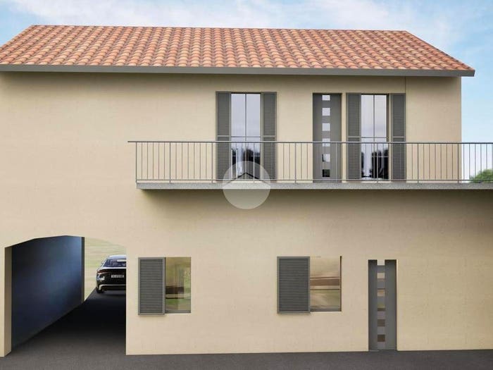 Appartamento trilocale in vendita in Via giuseppe avezzana, Centro Storico, Chieri