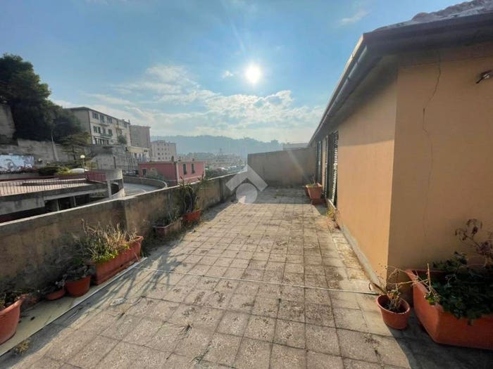Casa quadrilocale in vendita in Via Giuseppe Piantelli, Staglieno, Genova