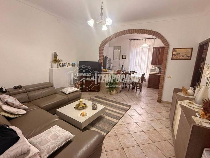 Appartamento trilocale in vendita in Via Quattordici, Borgonovo Valtidone, Borgonovo Val Tidone