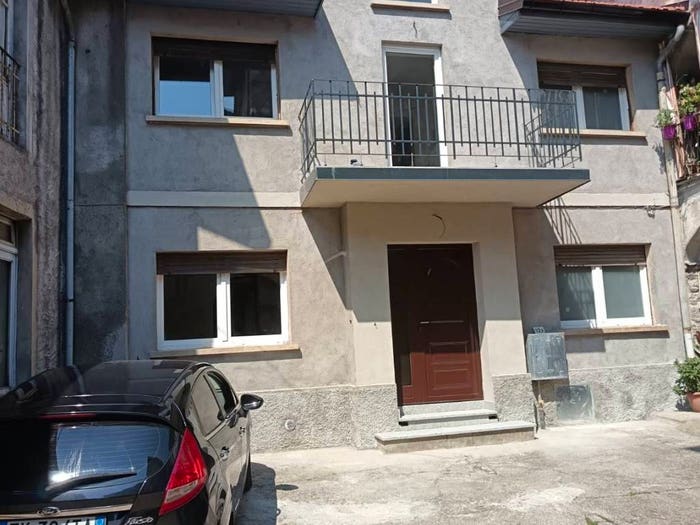 Appartamento con 5 locali in vendita in Via Filippini, CugliateFabiasco