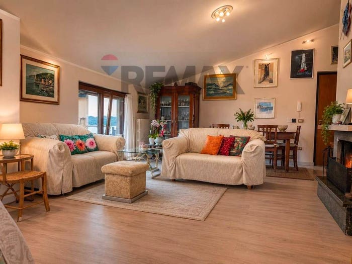 Appartamento con 5 locali in vendita in Contrada Timparello, Donnici, Cosenza