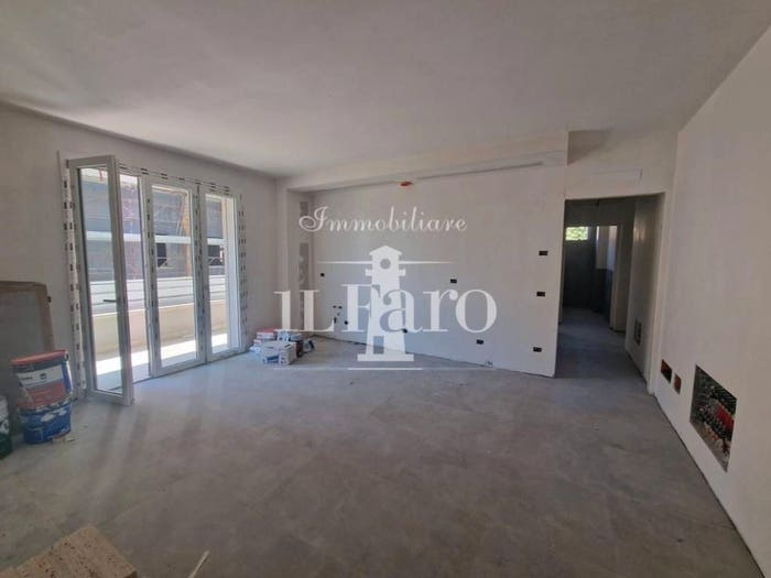 Appartamento trilocale in vendita in Via delle Viole, Centro, Campi Bisenzio