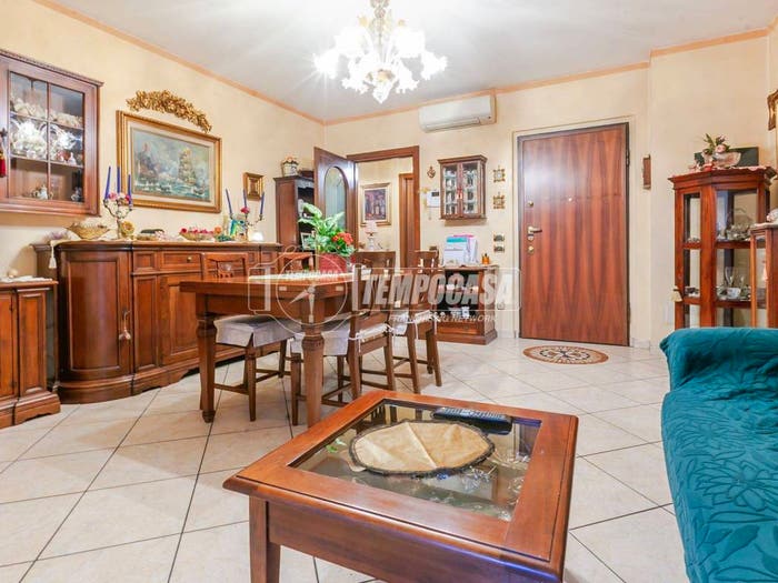 Appartamento trilocale in vendita in Via Sandro Pertini B, Settimo Milanese