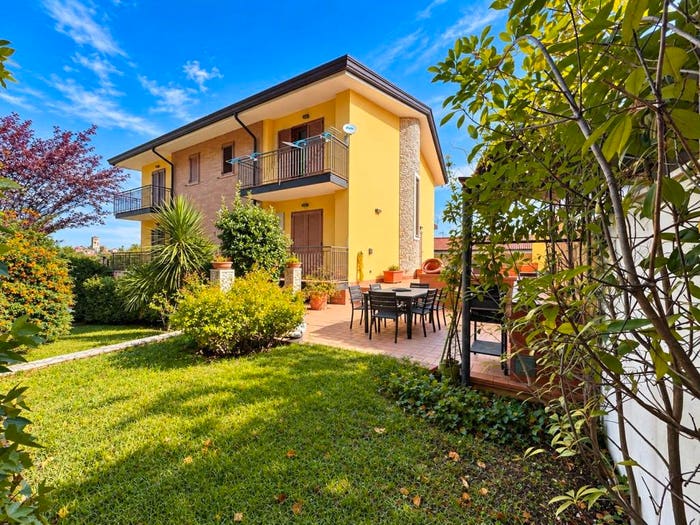 Casa con 6 locali in vendita in Via Borgo Nuovo, Summonte