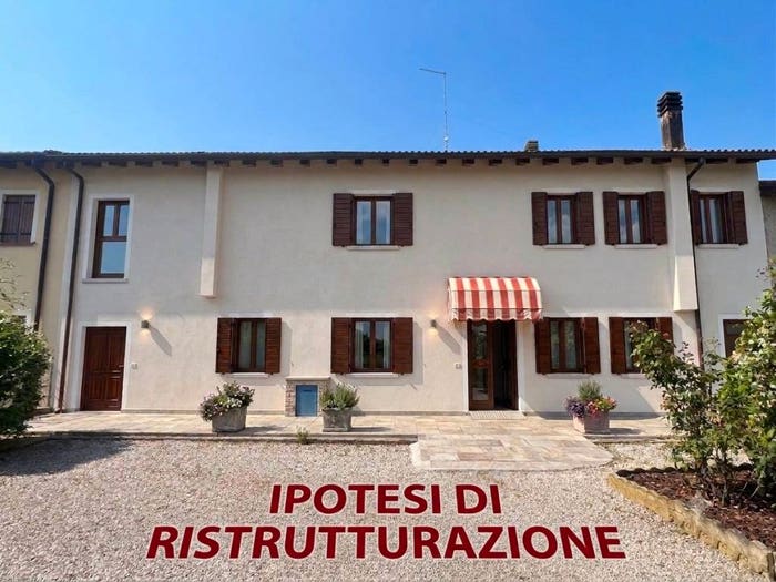 Casa con 6 locali in vendita in Centro, Maserada sul Piave