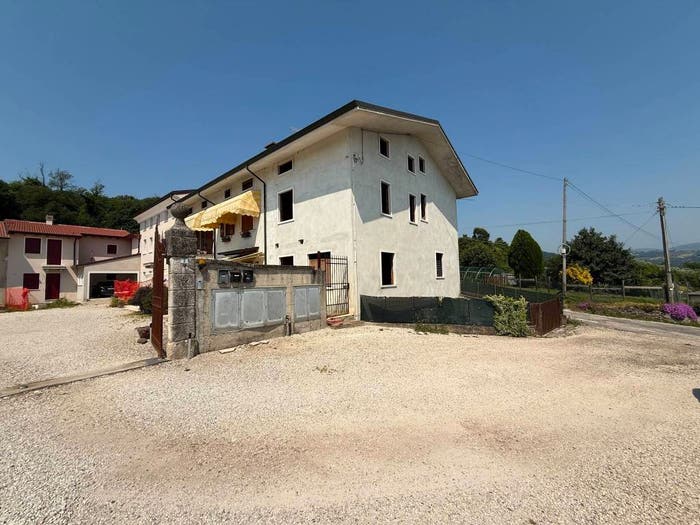Casa quadrilocale in vendita in Via Braghetta, Cinto, Trissino