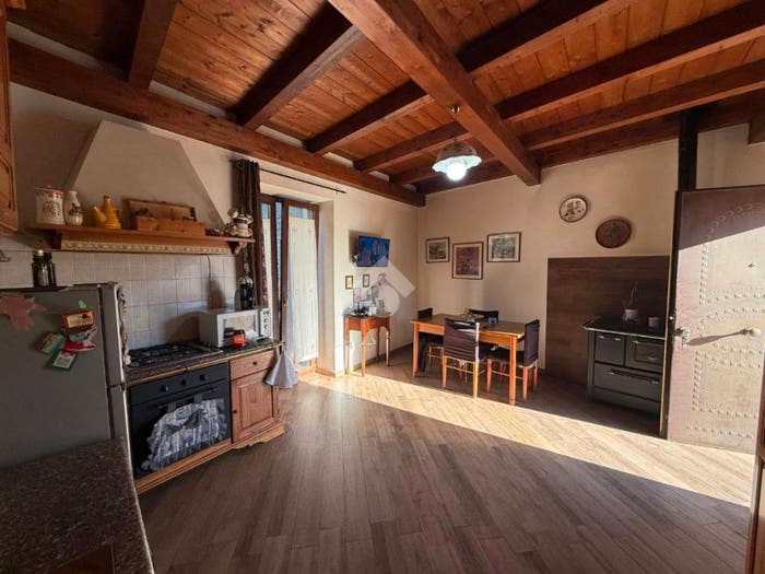 Appartamento trilocale in vendita in Via Roma, Centro, Durazzano