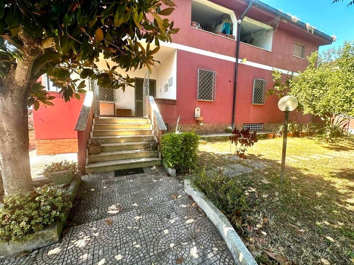 Casa con 6 locali in vendita in Via Sele, Apriliana Campo del Fico, Aprilia