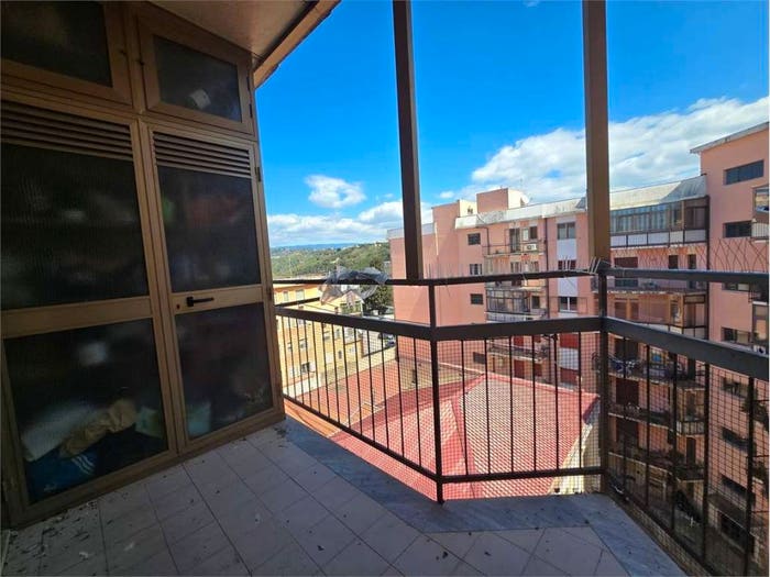 Appartamento con 5 locali in vendita in Via SIRLETO, Mater Domini Cavita, Catanzaro