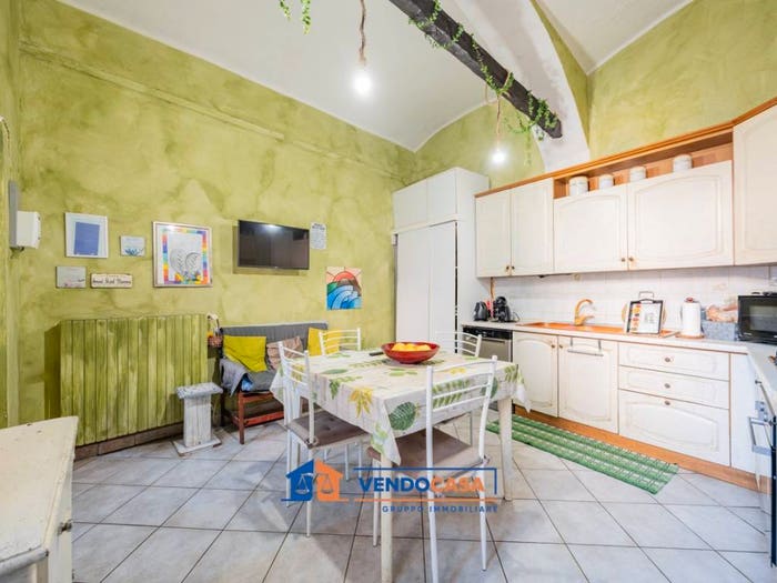 Appartamento quadrilocale in vendita in Via Trento, Centro Storico, Pinerolo