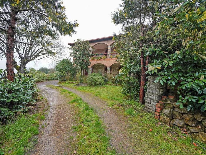 Casa con 6 locali in vendita in Strada Provinciale Di Monteroni, Murlo