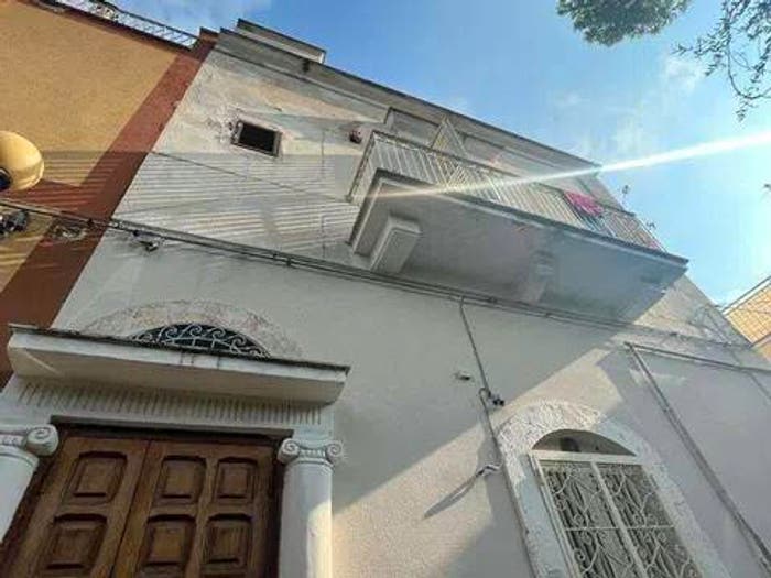 Casa con 6 locali in vendita in Centro, Canosa di Puglia