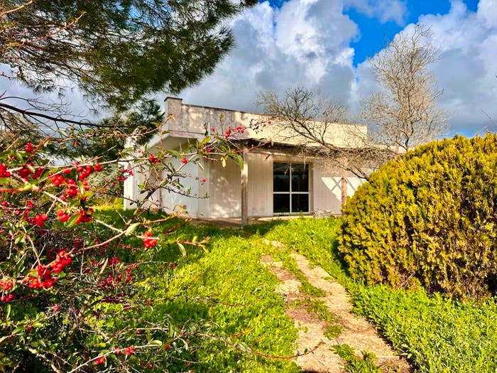 Casa con 6 locali in vendita in Strada Provinciale Maglie Poggiardo Santa Cesarea, Sanarica