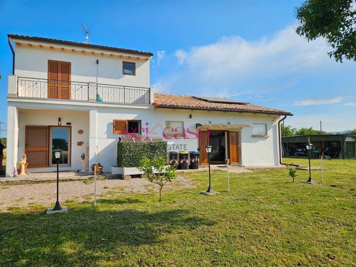 Casa con 5 locali in vendita in Bottegone, Braccagni, Grosseto