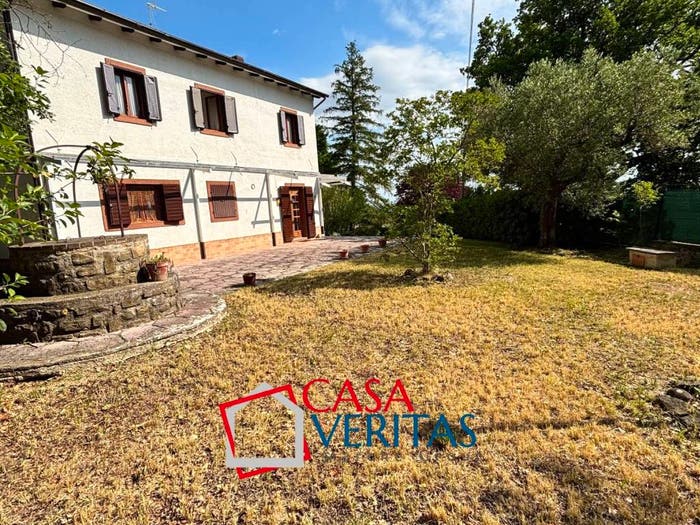 Casa con 6 locali in vendita in Contrada Coroncino, San Paolo di Jesi