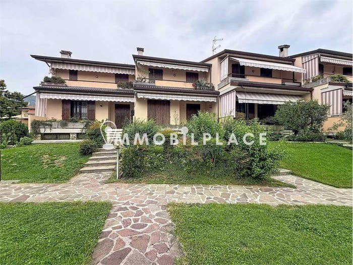 Casa con 6 locali in vendita in Via Due Muri, Centro, Concesio